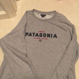 Patagonia Men’s Pullover lightweight Jacket